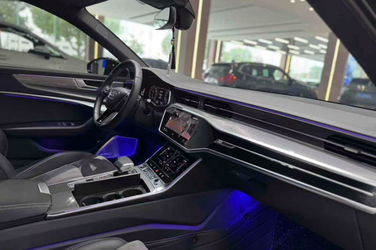 奥迪A6L 2023款 改款 45 TFSI 臻选动感型中控内饰7003