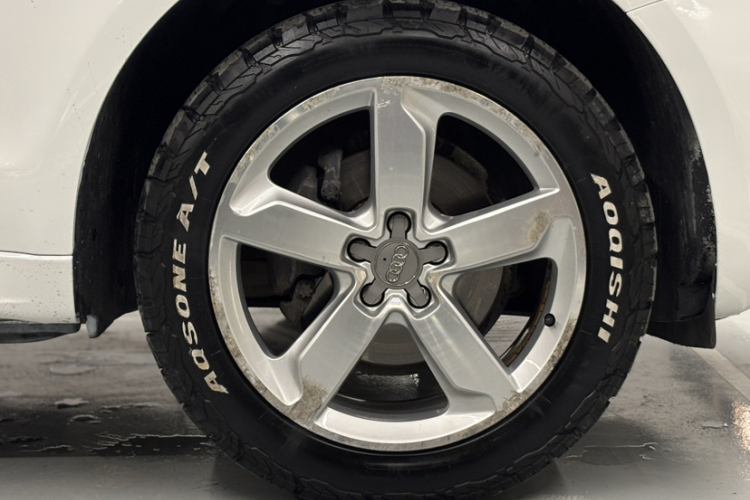 奥迪Q5 2017款 Plus 40 TFSI 进取型车身外观6012