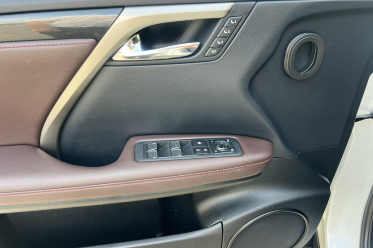 雷克萨斯RX  改款 450h 四驱典雅版中控内饰7006