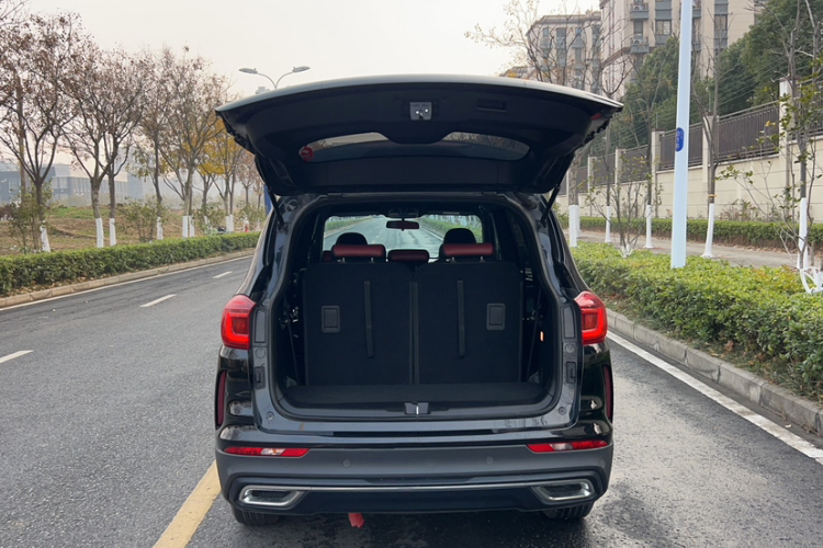 SWM斯威汽车 SWM斯威G05 2022款 PRO 1.5T DCT精英型 7座局部细节23