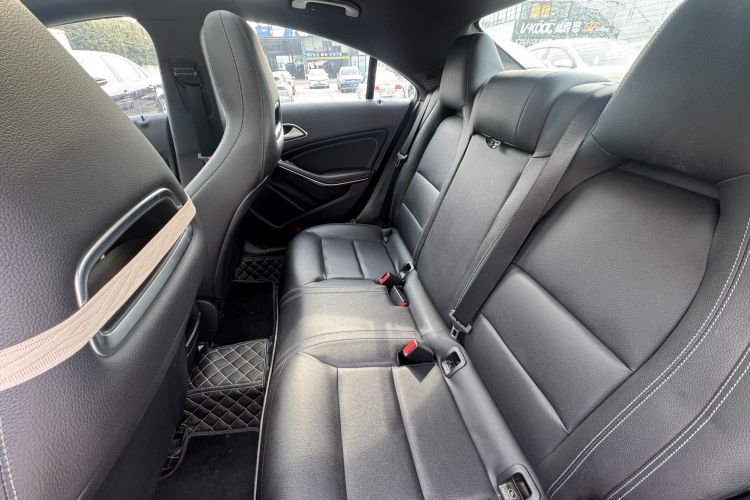 奔驰CLA 2017款 CLA 200 动感型中控内饰7003