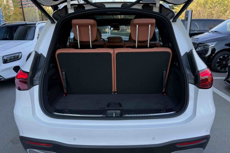 奔驰GLC 2023款 GLC 260 L 4MATIC 动感型 7座车身外观6002