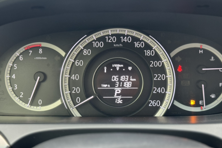 本田 雅阁 2015款 2.0L LX 舒适版中控内饰15