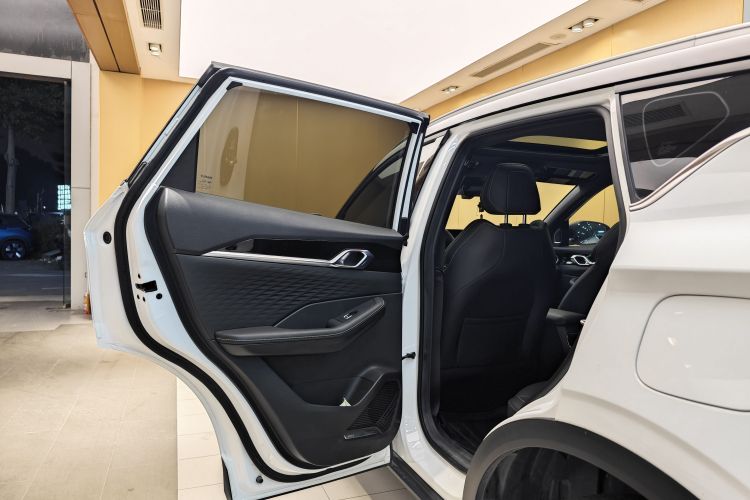 吉利汽车 2025款 缤越L 1.5TD DCT星耀车身外观6012