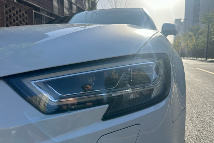 奥迪A3 2018款 30周年年型 Sportback 35 TFSI 风尚型车身外观6005