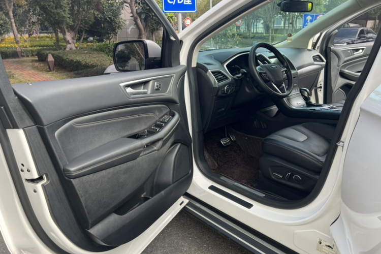 福特 锐界 2016款 EcoBoost 245 四驱尊锐型 7座中控内饰7002