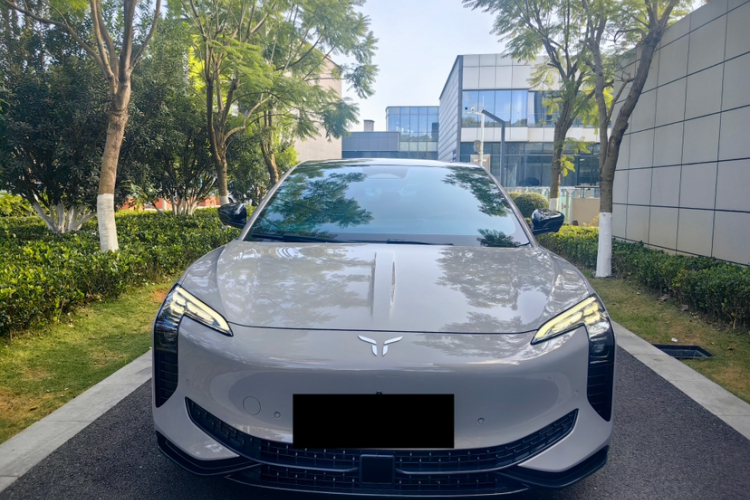 红旗EH7 2024款 600 Pro车身外观6004