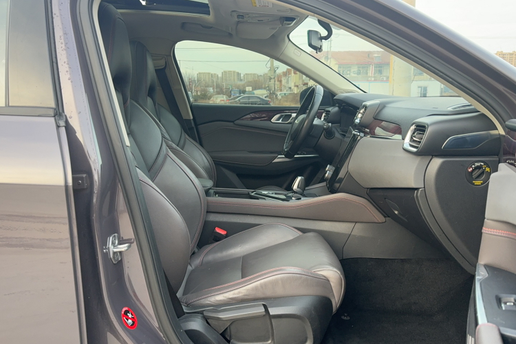 领克02 2019款 高能版 2.0T 自动两驱耀版 国VI中控内饰7002