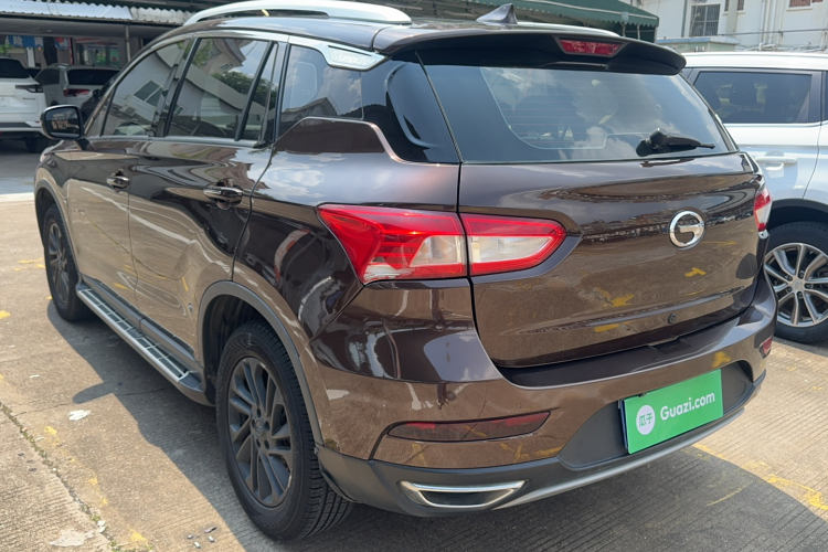 广汽传祺 传祺GS4 2016款 235T G-DCT精英版车身外观6005