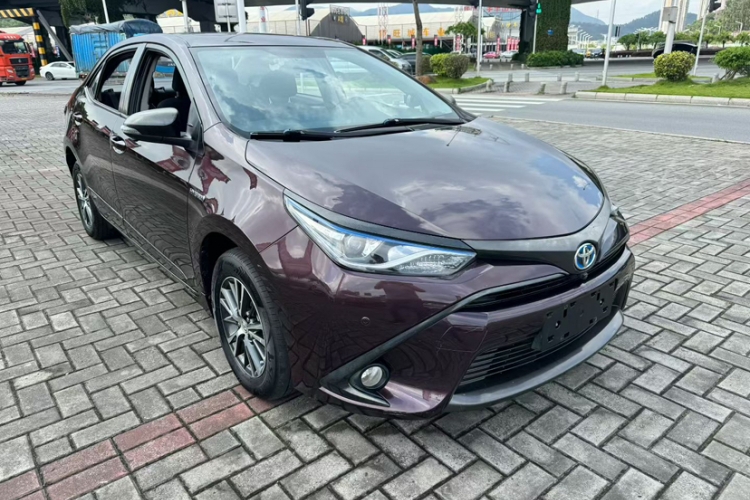 丰田 雷凌 2016款 双擎 1.8H GS E-CVT精英天窗版车身外观6005