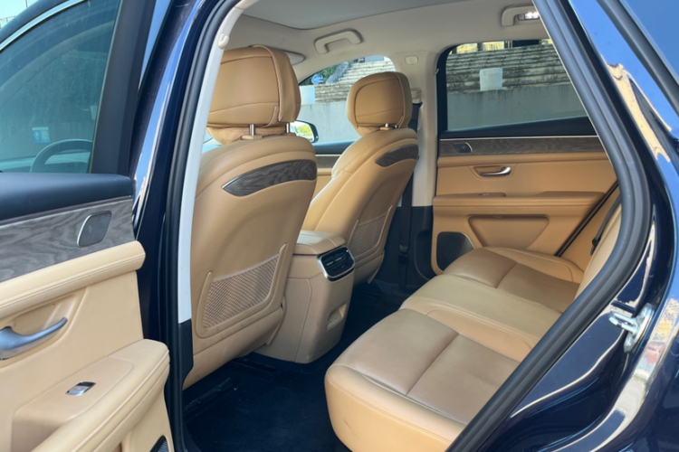 鸿蒙智行 问界M5 2022款 增程后驱标准版中控内饰7001