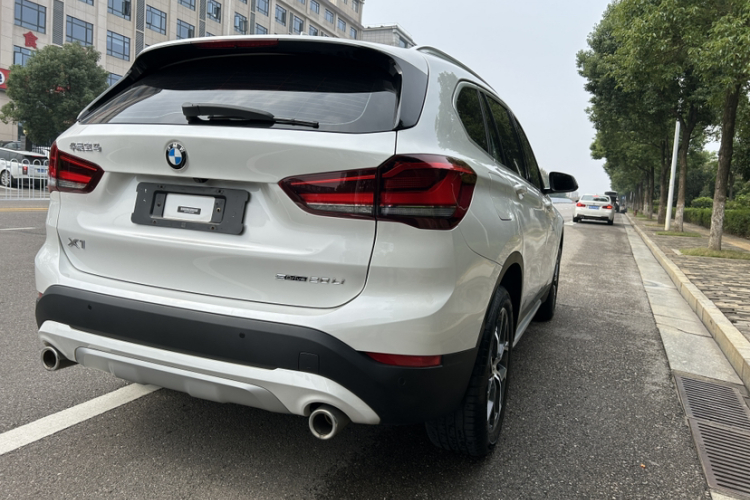 宝马X1 2022款 sDrive20Li 时尚型车身外观6004