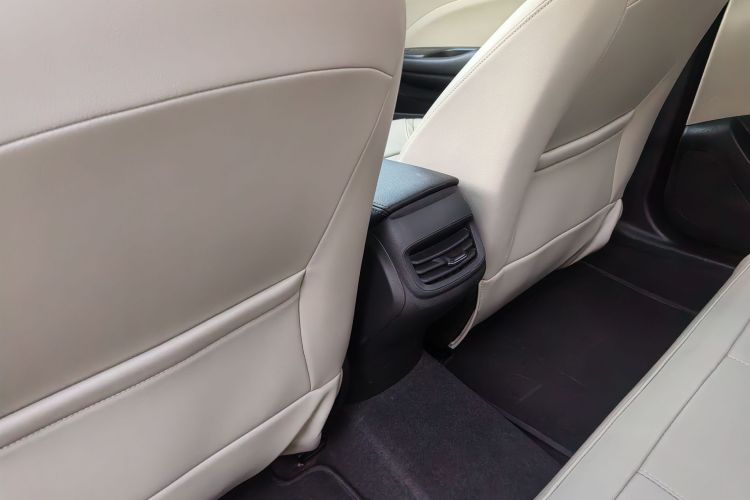 别克 英朗 2018款 15T 双离合精英型 国V中控内饰7007