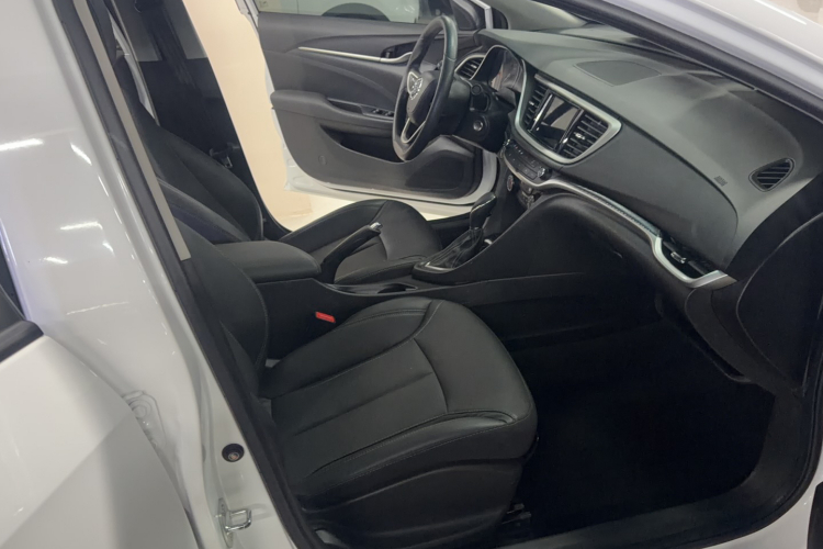 别克 英朗 2021款 改款 1.3T 自动轻混动精英型局部细节41