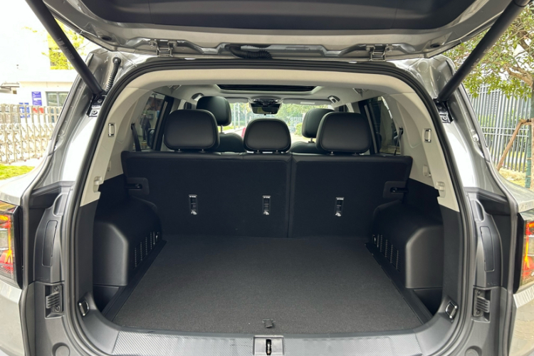 捷途自由者 2025款 2.0TD 自动XWD征服中控内饰7009