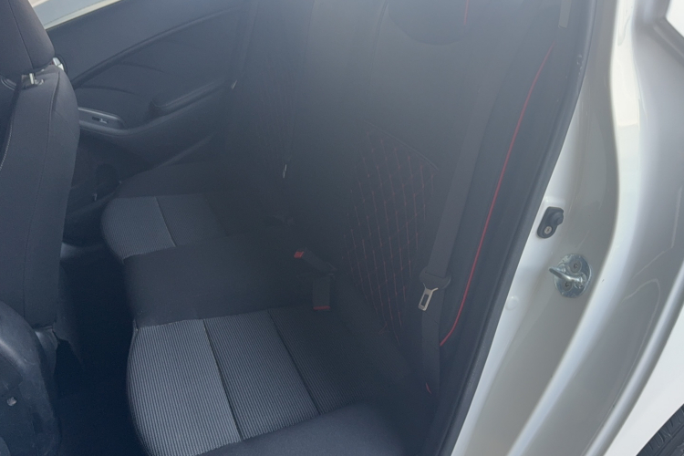 起亚K3 2016款 1.6L 自动GL中控内饰7001