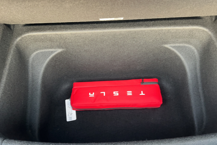 特斯拉 Model Y 2022款 后轮驱动版局部细节9009