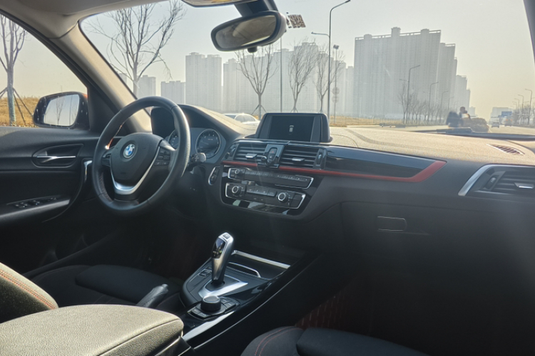 宝马1系(进口) 2018款 118i 运动设计套装中控内饰7009