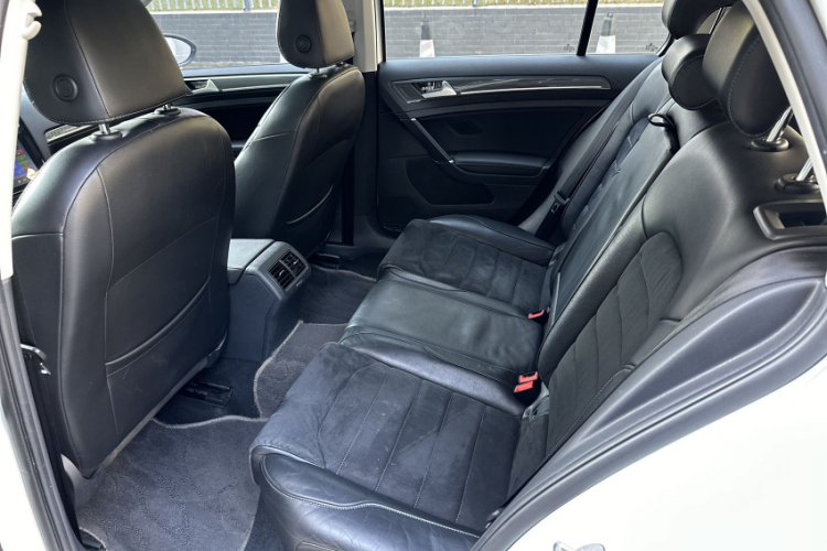 大众 高尔夫 2018款  230TSI 自动豪华型中控内饰7005