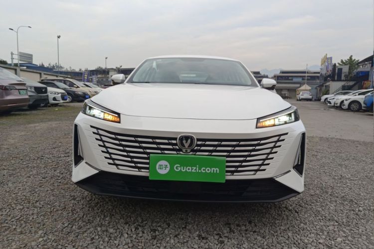 长安 逸动 2025款 蓝鲸 1.5T 500Bar尊贵型车身外观6001