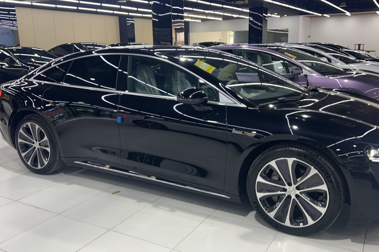 鸿蒙智行 智界S7 2024款 Pro车身外观6002