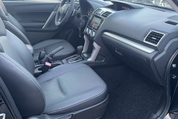 斯巴鲁 森林人 2015款 2.0i 特装纪念版局部细节9006