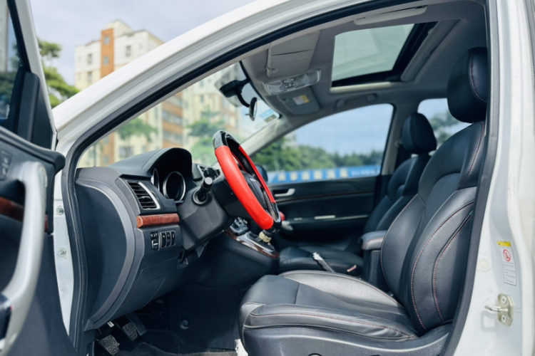 哈弗H6 2015款 改款 运动版 1.5T 手动两驱精英型车身外观6012