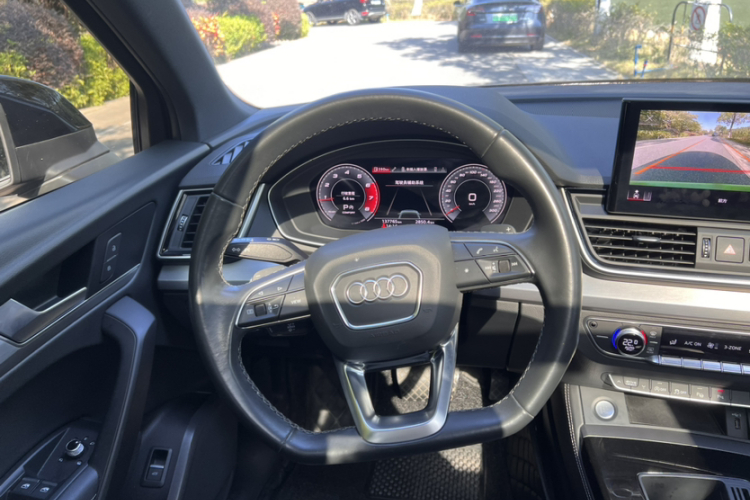 奥迪Q5L Sportback 2021款 40 TFSI 时尚型局部细节13