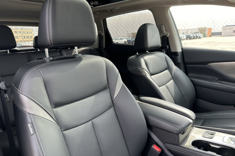 日产 楼兰 2021款 2.5L XL 两驱智联豪华版局部细节9004