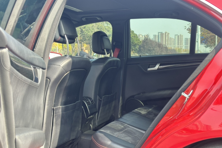 奔驰C级 2013款 C 300 运动型 Grand Edition中控内饰7002