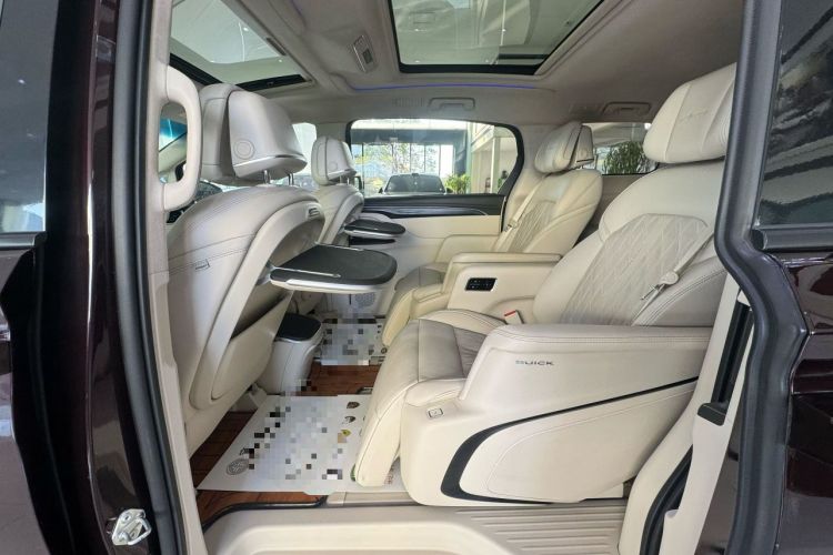 别克GL8 2022款 Avenir艾维亚 七座亲礼版中控内饰7004