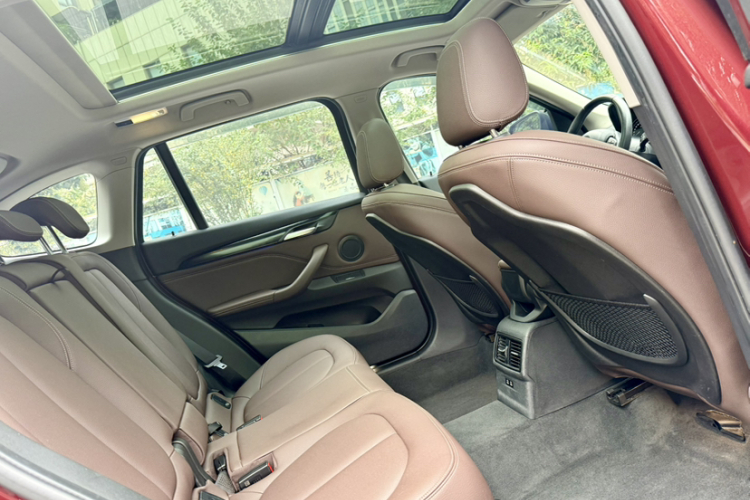 宝马X1 2020款 sDrive25Li 领先型中控内饰7005