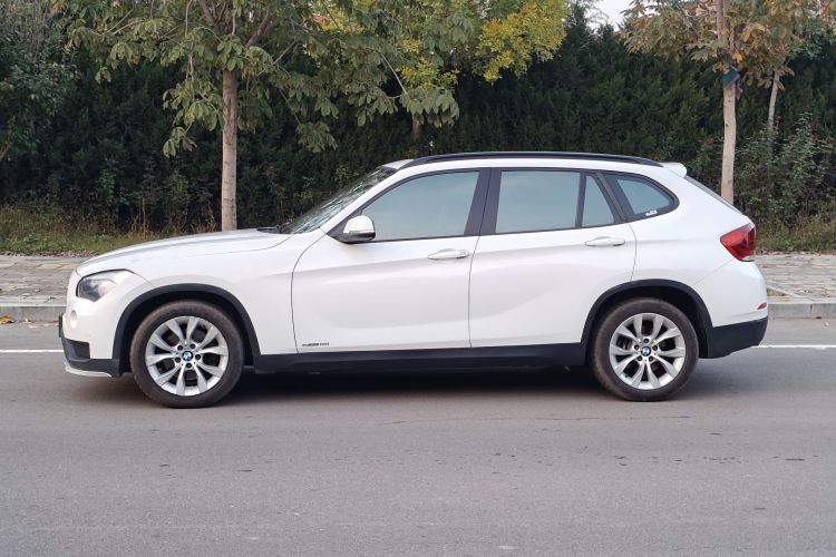 宝马X1 2014款 sDrive18i 时尚型车身外观6002