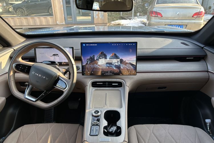 奇瑞 瑞虎8 PLUS C-DM 2025款 1.5T 116km 尊贵型 5座中控内饰7001