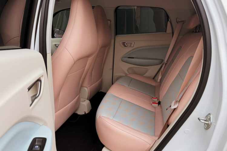 零跑汽车 零跑T03 2025款 310舒享版中控内饰7006