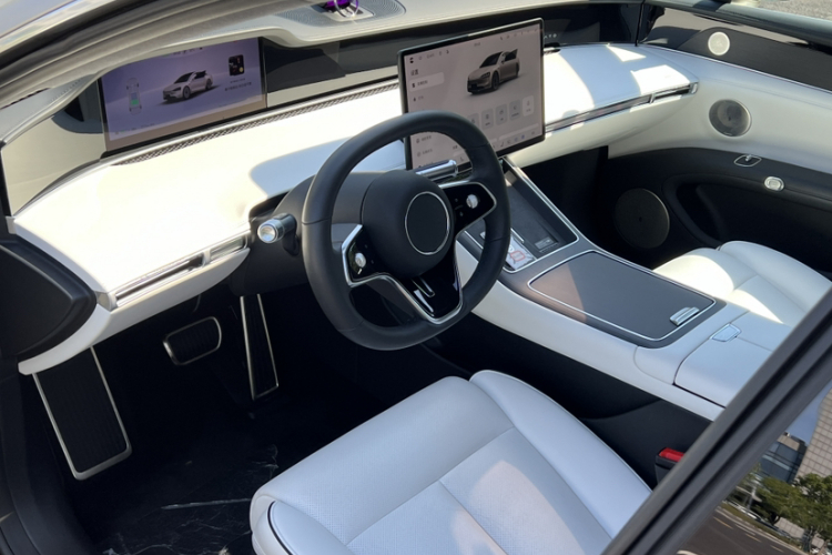 鸿蒙智行 享界S9 2024款 纯电 Ultra 四驱旗舰版中控内饰7001