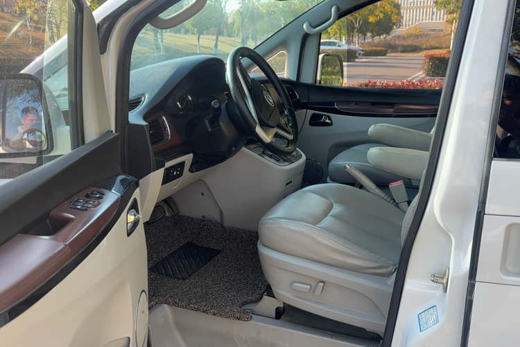 江汽集团 瑞风M5 2016款 2.0T 汽油自动公务版中控内饰7002