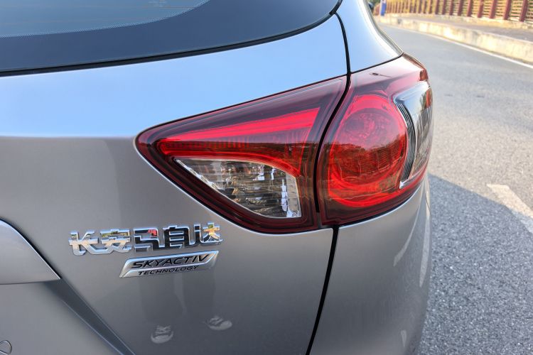 马自达CX-5 2013款 2.0L 自动两驱舒适型车身外观6011