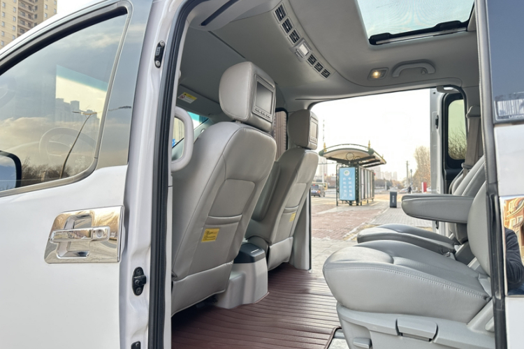 江汽集团 瑞风M5 2016款 2.0T 汽油自动公务版中控内饰7002