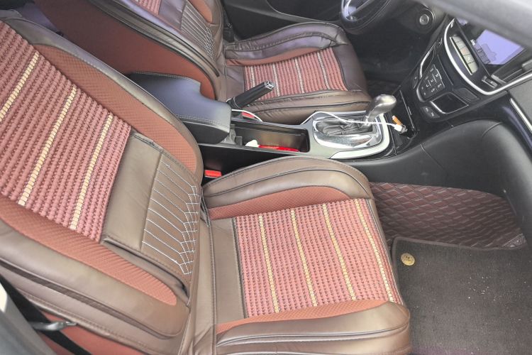 别克 君威 2015款 1.6T 领先技术型中控内饰7009