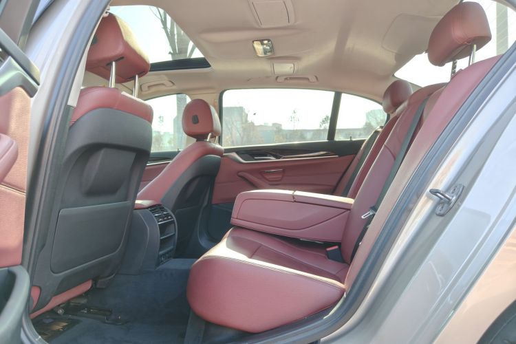 宝马5系 2018款 528Li 上市特别版中控内饰7004