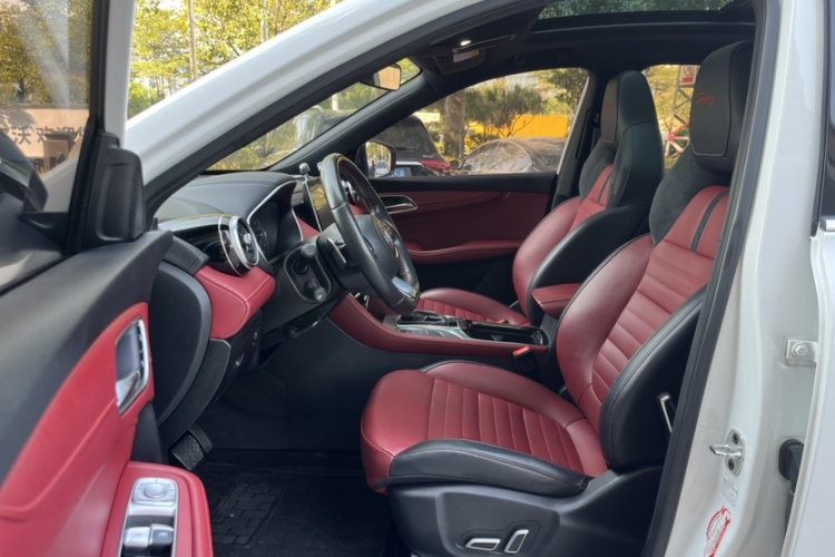 名爵HS 2019款 20T 自动两驱Trophy超跑版 国VI中控内饰7003