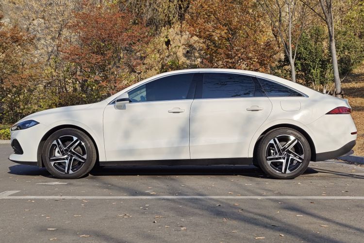 荣威D7 2023款 DMH 125km 超越版车身外观6006