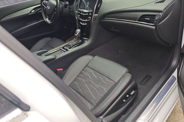 凯迪拉克ATS-L 2017款 28T 技术型中控内饰7009