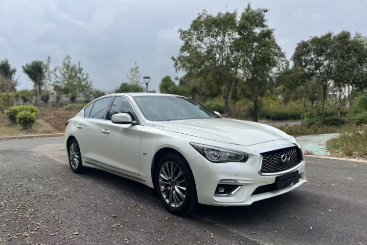 英菲尼迪Q50L 2018款 2.0T 逸享版 国VI车身外观6009