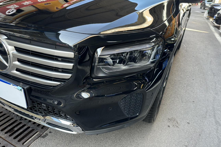 奔驰GLB 2024款 GLB 200 动感型车身外观6001