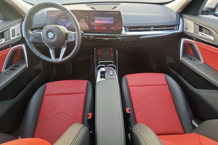 宝马X1 2024款 sDrive25Li X设计套装中控内饰7002