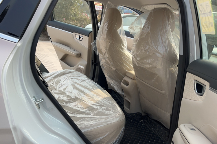 五菱汽车 缤果S 2025款 325km 尊享款中控内饰7003