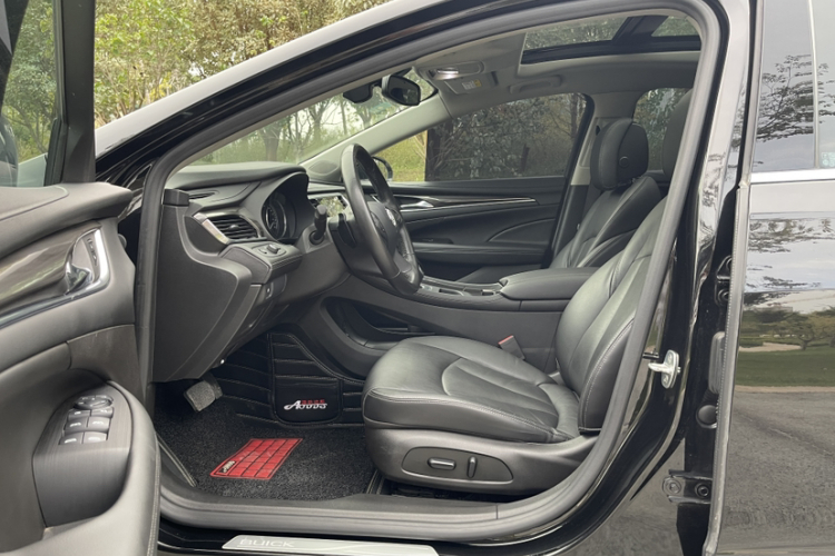 别克 君越 2019款 28T 豪华型局部细节19