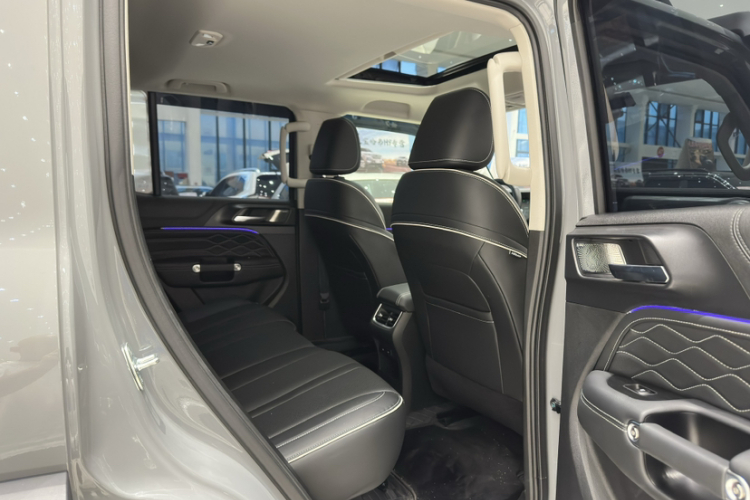 坦克300 2023款 2.0T 铁骑02中控内饰7001